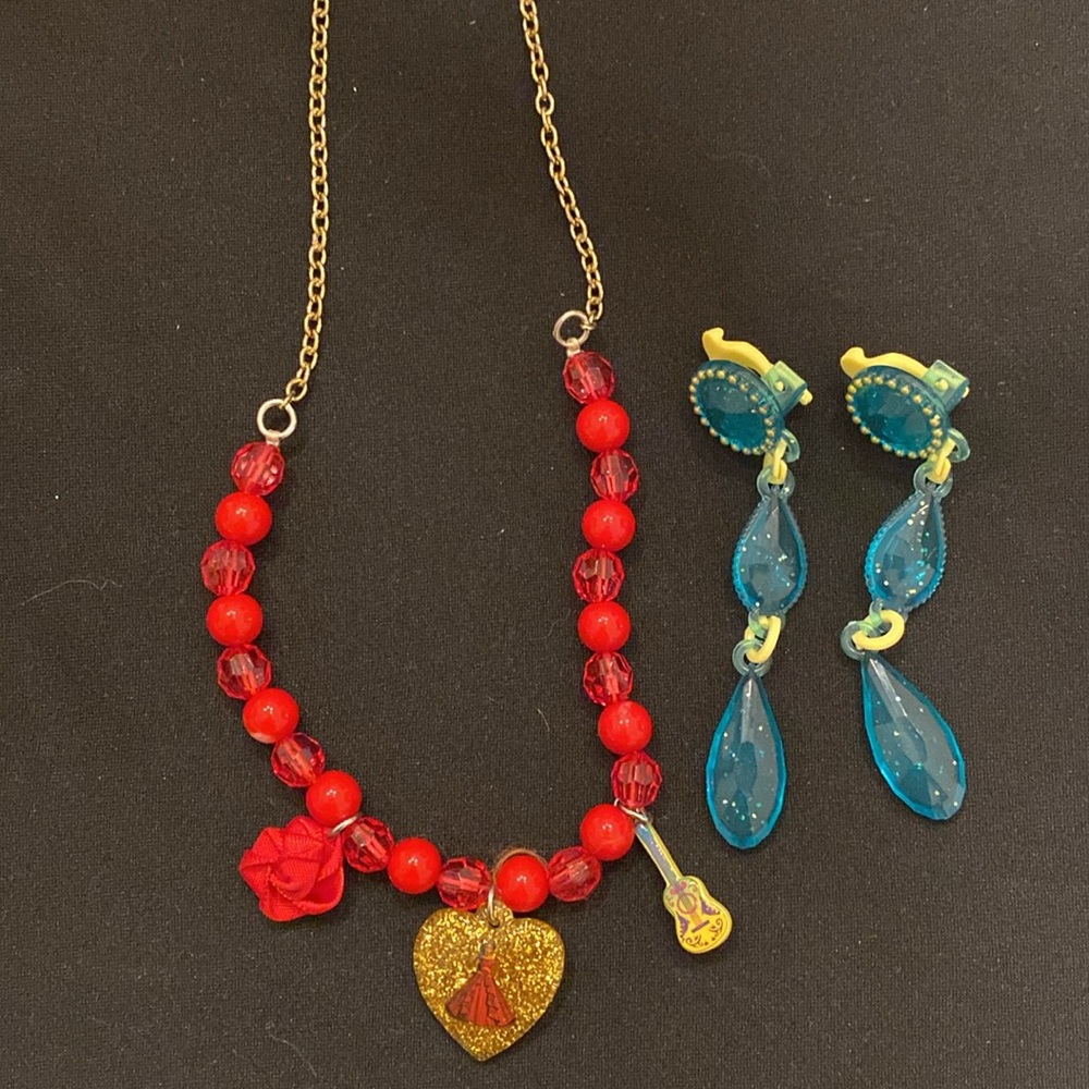 Disney Elena of Avalor play necklace and earrings set